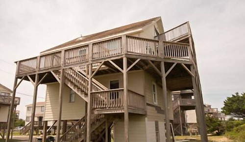 89 – Oceanfront 3 Story Cottage