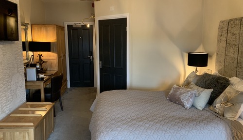 Luxury Double Room, Private Bathroom (King Size)