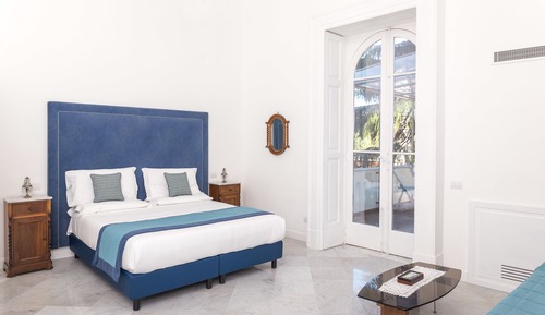 Junior Suite, Terrace, Garden View
