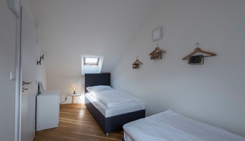 Luxury Apartment, Multiple Beds, 2 Bathrooms, City View (   23)