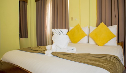 Deluxe Triple Room, 1 Double Bed, 1 Single Bed, Non Smoking