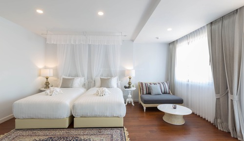 Premium Deluxe Room