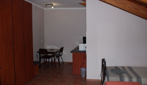Semi Self-catering suite 