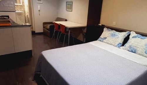 Basic Studio, 1 Queen Bed