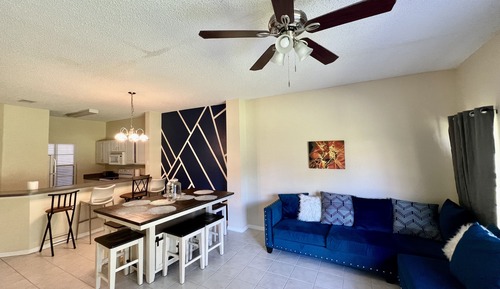 Deluxe Townhome, 3 Bedrooms, Kitchen, Garden View