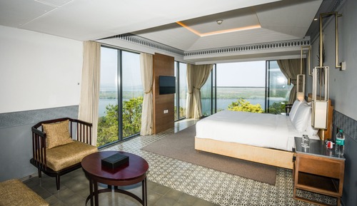 Premium Suite, River View
