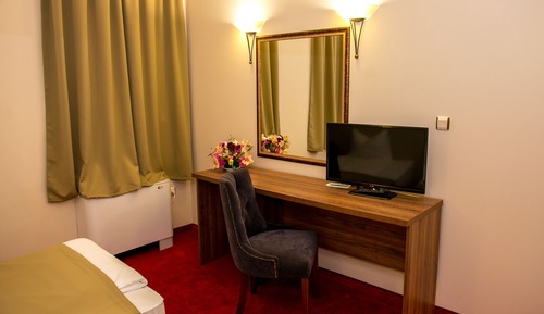 Standard Double Room, 2 Twin Beds, City View