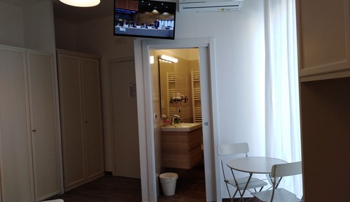 Room Diomede - Street Guglielmo Oberdan 134