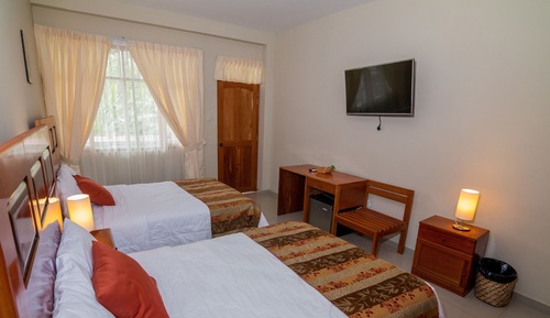 Basic Twin Room, Accessible