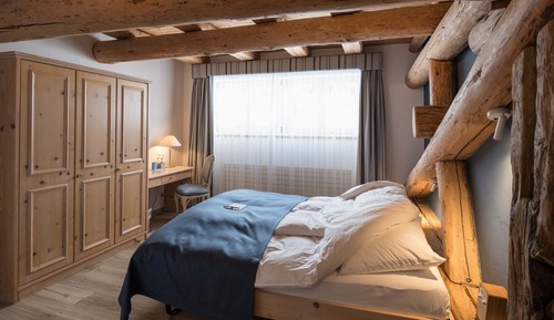 Double Room, Bathtub