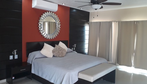 Honeymoon Suite, 1 King Bed, Hot Tub, Tower