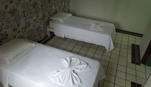 Basic Double Room, 2 Twin Beds