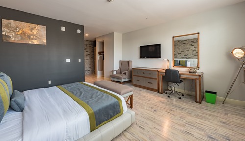 Deluxe Room, 1 King Bed, Balcony