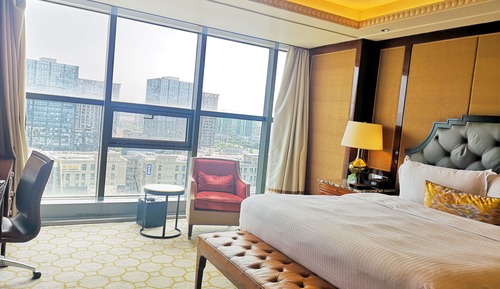 Deluxe Room, 1 King Bed