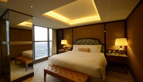 Grand Deluxe Suite