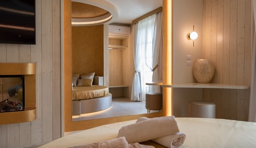 Exclusive Studio Suite, Hot Tub