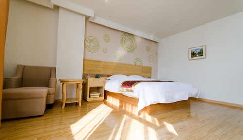 Business King Room