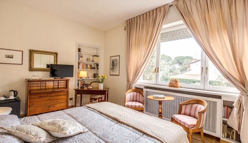 Junior Suite, Private Bathroom, Park View