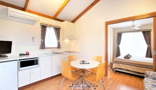 Deluxe Cabin (Couple Cabin)
