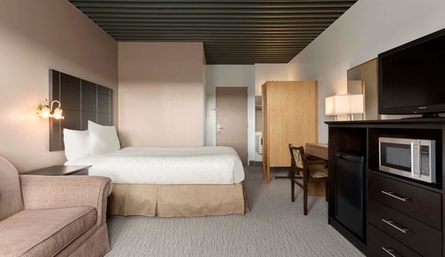 1 Queen Bed, Sofa Bed, Ground Floor, Non-Smoking