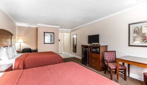 Standard Room, 2 Queen Beds, Balcony