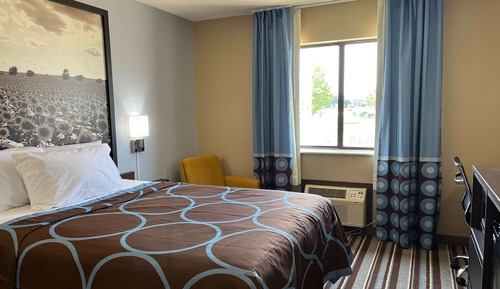 Room, 1 King Bed, Accessible, Non Smoking (Mobility,tub w grab bars)