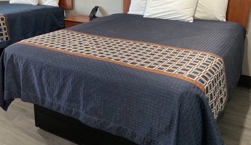 Deluxe Room, 2 Queen Beds, Non Smoking, Refrigerator & Microwave