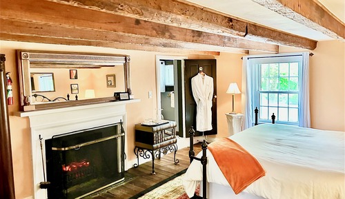 Thompson Room