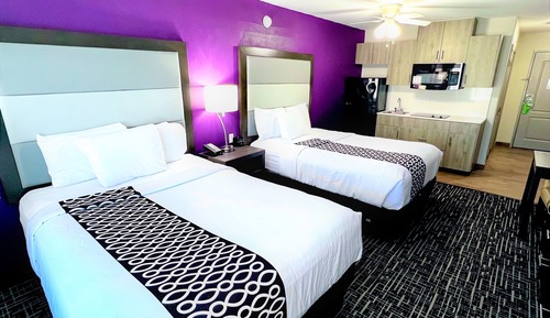 Junior Suite, 2 Queen Beds, Non Smoking