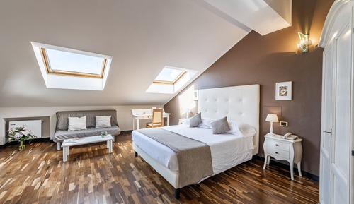 Junior Suite, Lake View