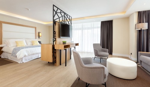 Suite, Hot Tub