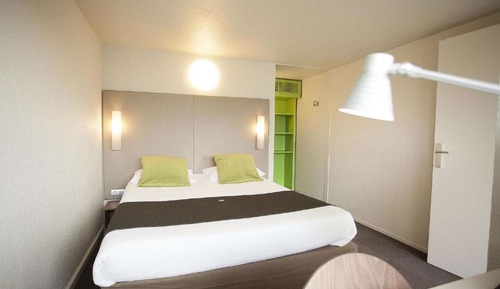 Room, Multiple Beds