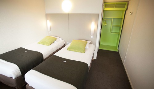 Next Generation, Room, 2 Twin Beds