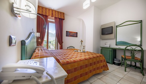 Superior Double or Twin Room, Garden View