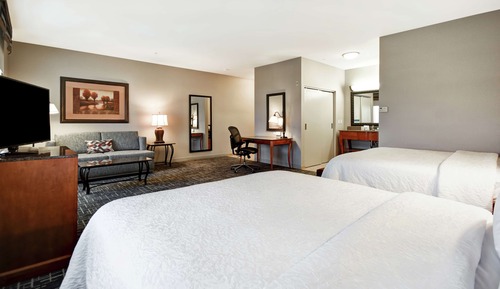 Room, 2 Queen Beds, Accessible, Non Smoking