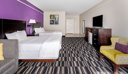 Room, 2 Queen Beds, Accessible, Non Smoking (Mobility Accessible)