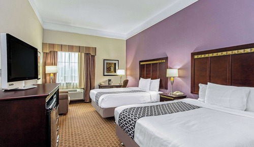Room, 2 Queen Beds, Accessible, Non Smoking (Mobility,Hearing,Tub w/Grab Bars)