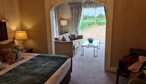 Exclusive Suite
