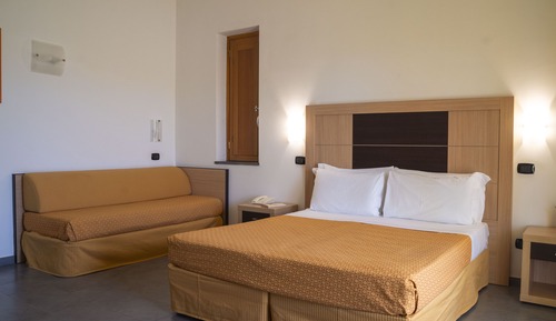 Triple Room