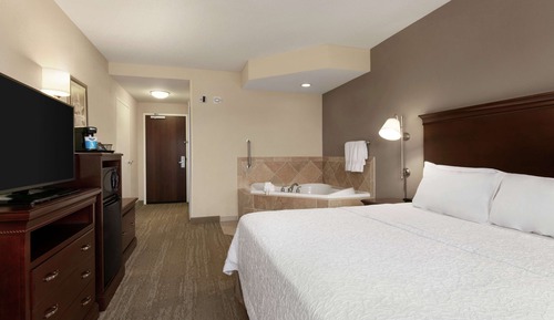 Room, 1 King Bed, Accessible, Jetted Tub (Hearing)