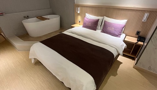 Premium Deluxe Double