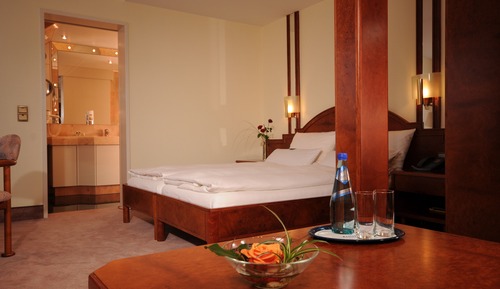 Family Room, 1 Bedroom (for 3 People )