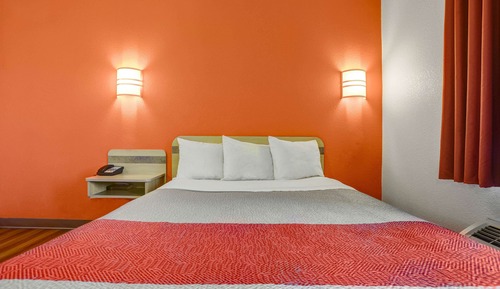Standard Room, 1 Queen Bed, Non Smoking