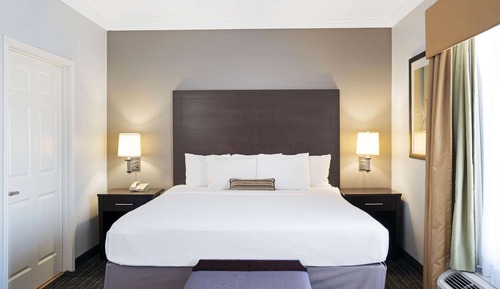 Suite, 2 Bedrooms (2 Queen Beds)