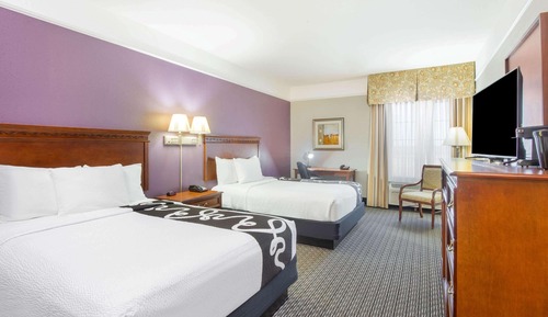 Room, 2 Queen Beds, Accessible, Non Smoking (Mobility Accessible)