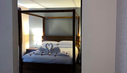 Executive Room (Four Poster)