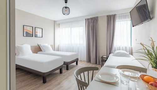 Superior Studio, 2 Twin Beds