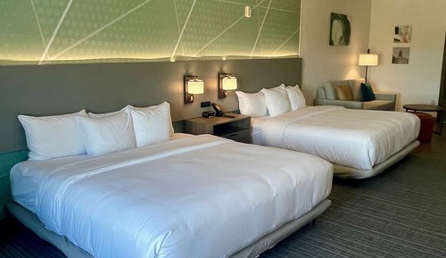 Suite, Non Smoking (Upgrade, 2 King Beds)