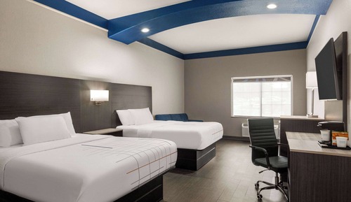 Deluxe Room, 2 Queen Beds, Accessible, Non Smoking (Roll-In Shower)