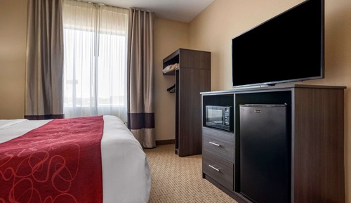 Suite, 1 King Bed, Non Smoking